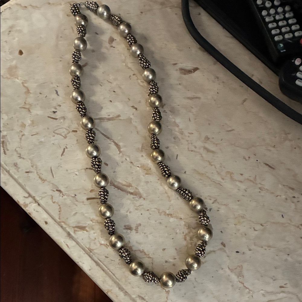 Elegant Silver tone Beaded Necklace